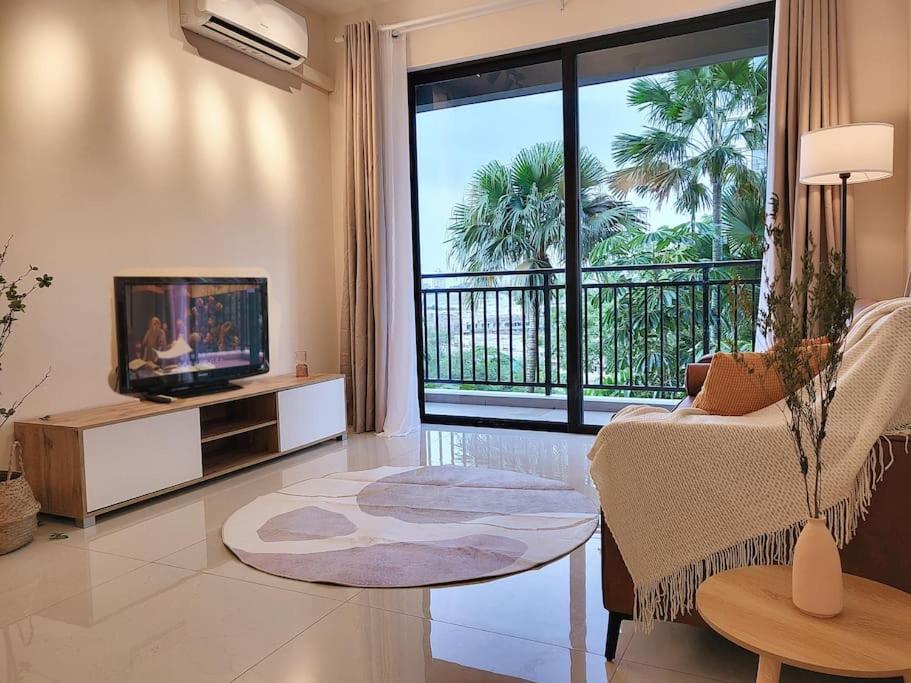 Garden View 4 Pax, 2 Br 10 Min From Ciq Apartment