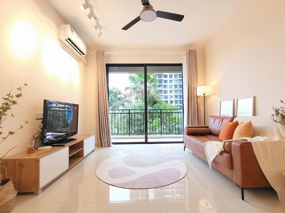 Garden View 4 Pax, 2 Br 10 Min From Ciq * Johor Bahru
